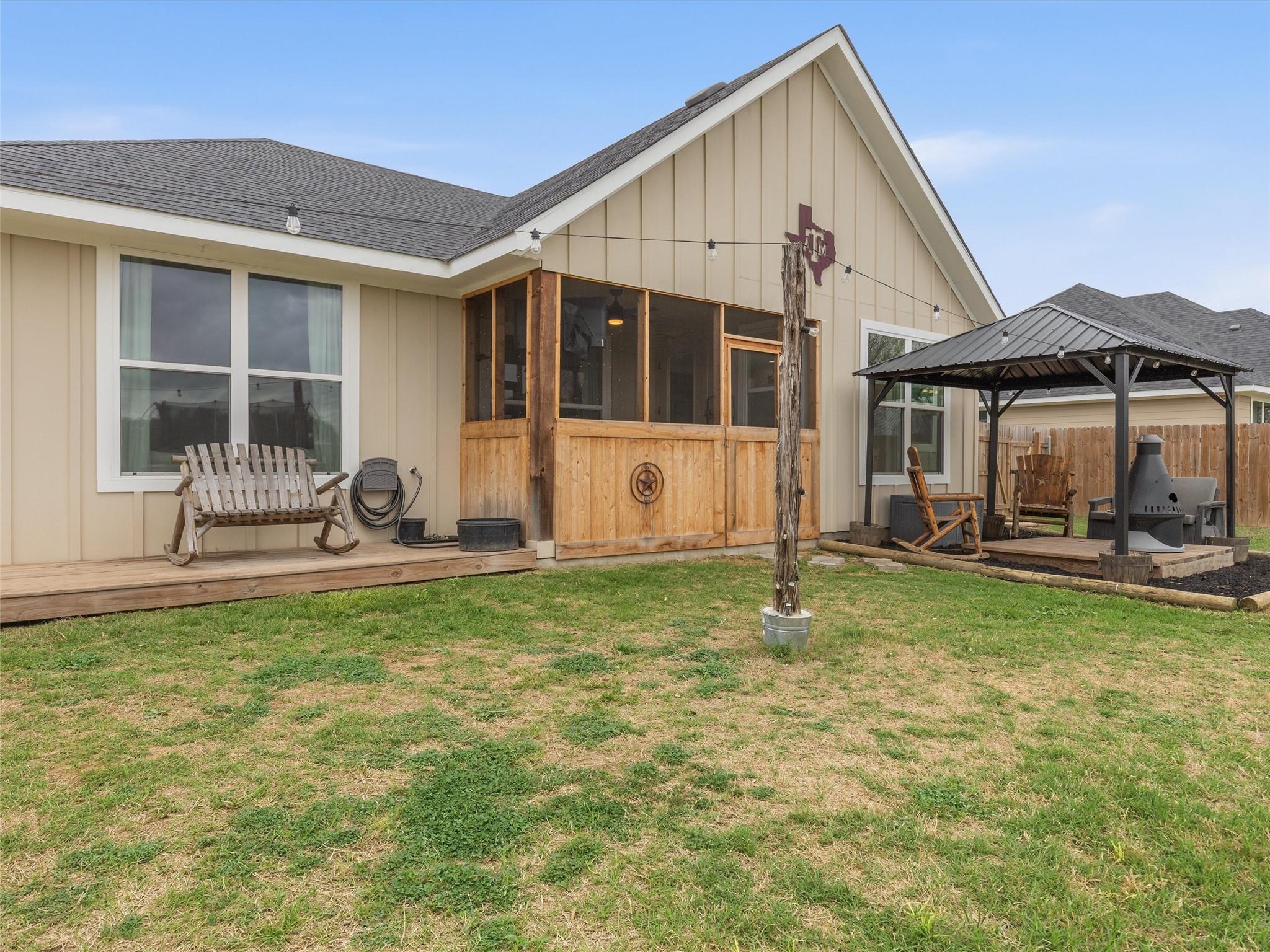 334 Webb Street Smithville TX 78957