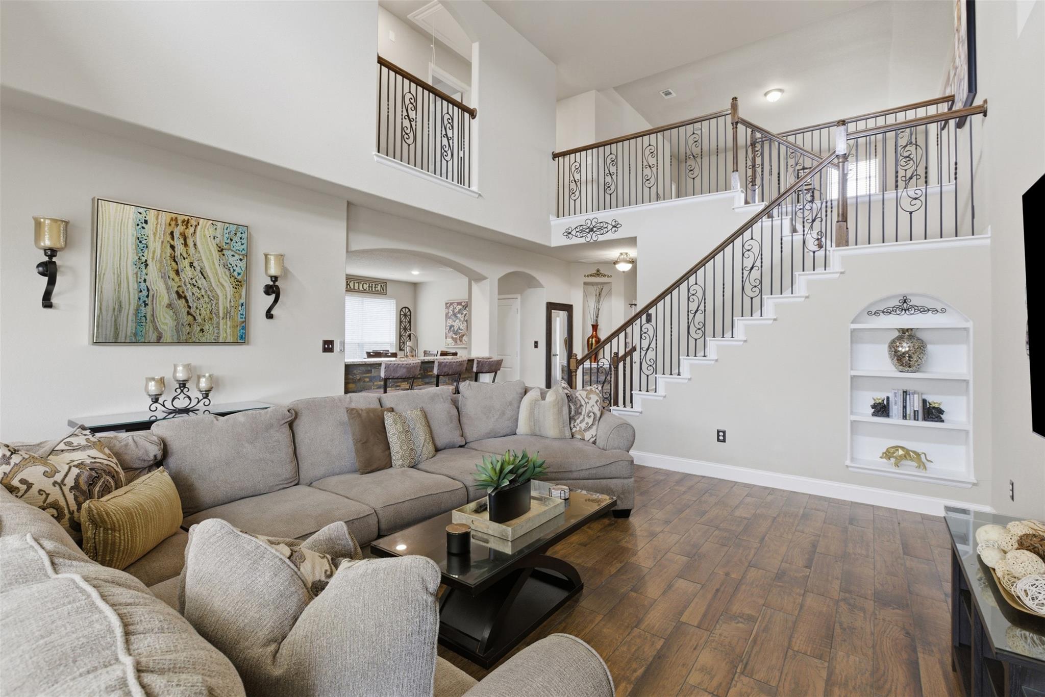 483 Algaroba Loop Buda TX 78610