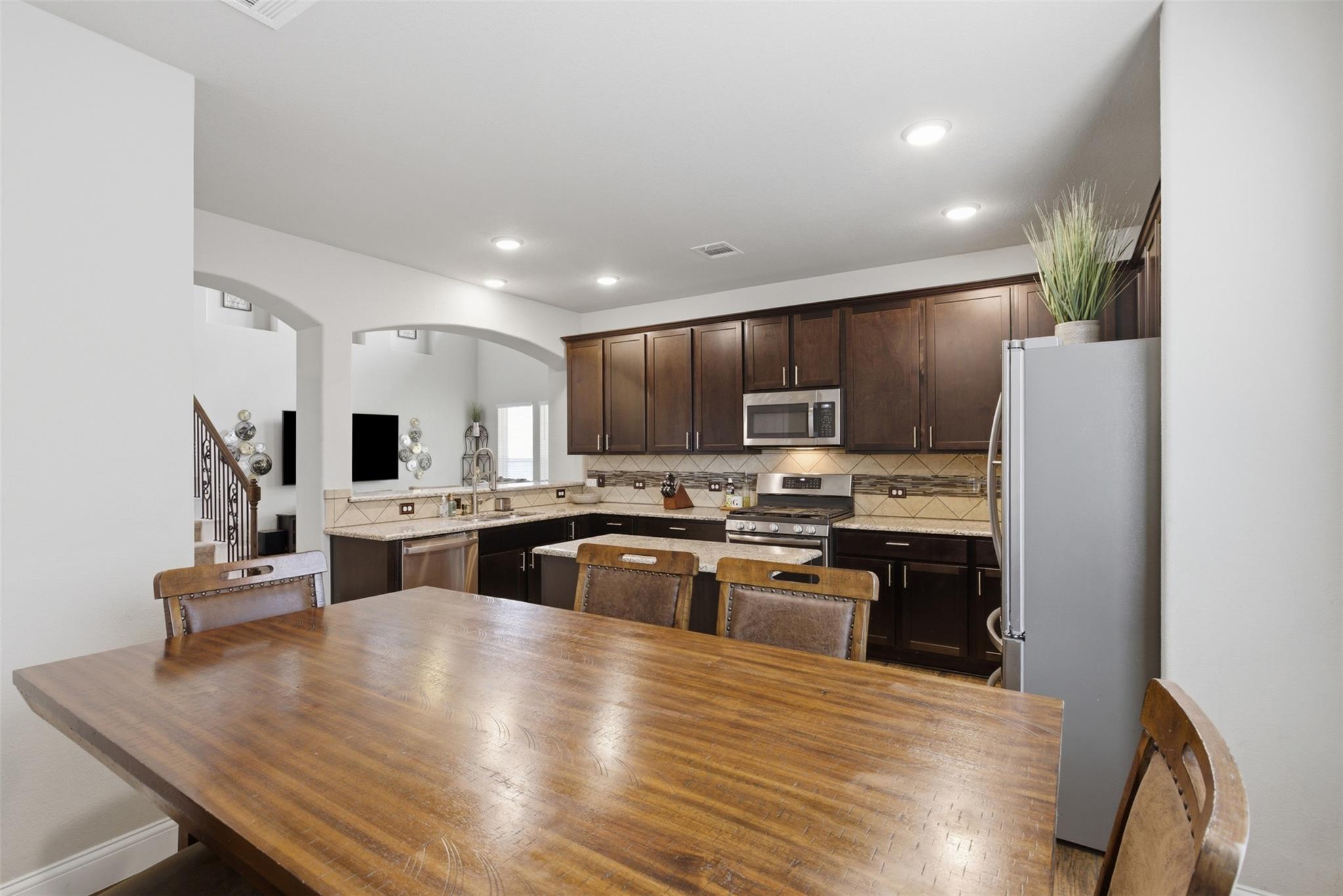 483 Algaroba Loop Buda TX 78610