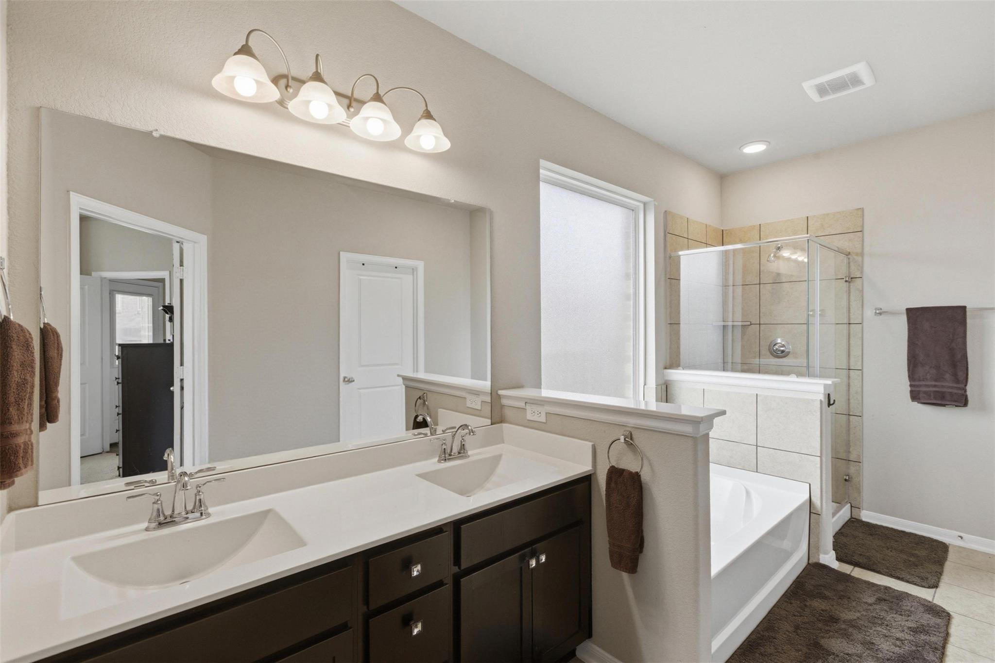 483 Algaroba Loop Buda TX 78610