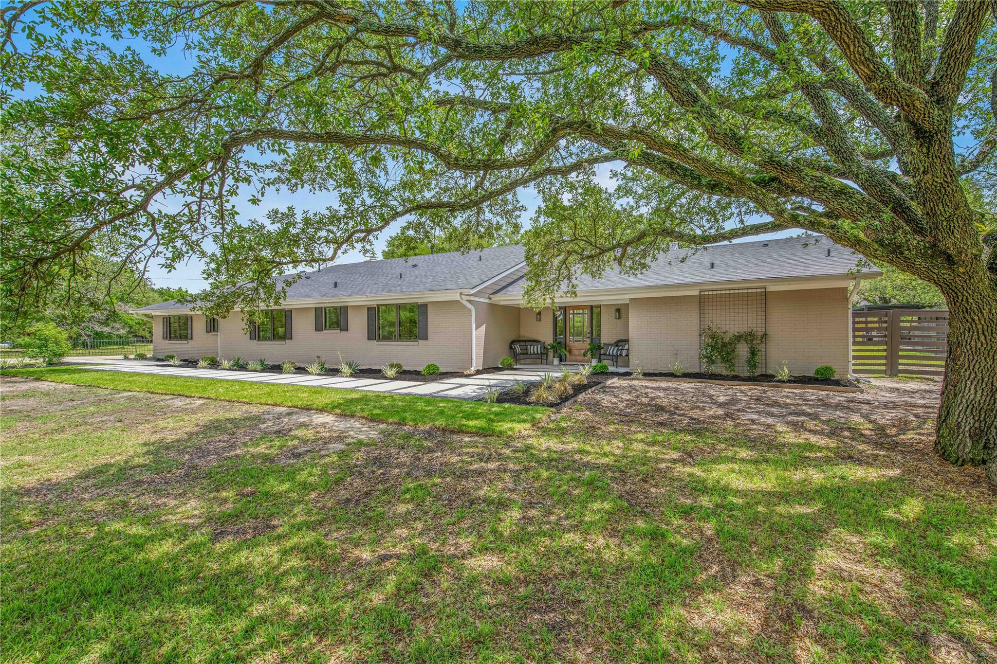 743 S Rosemary Drive Bryan TX 77802