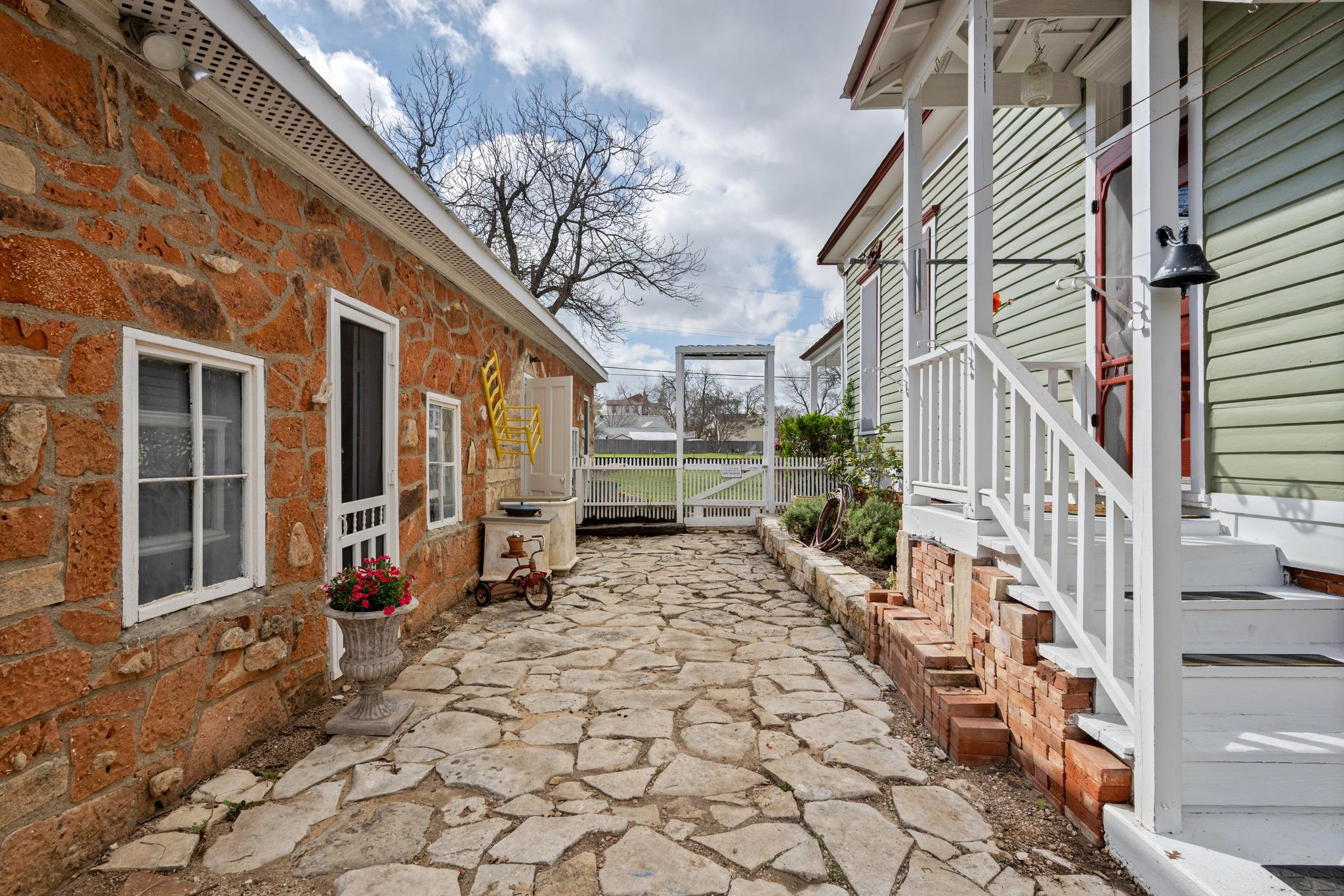603 E 7th Street Georgetown TX 78626