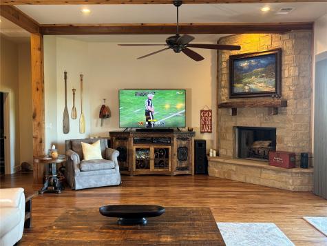 131 Primera Court Kingsland TX 78611