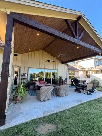 131 Primera Court Kingsland TX 78611