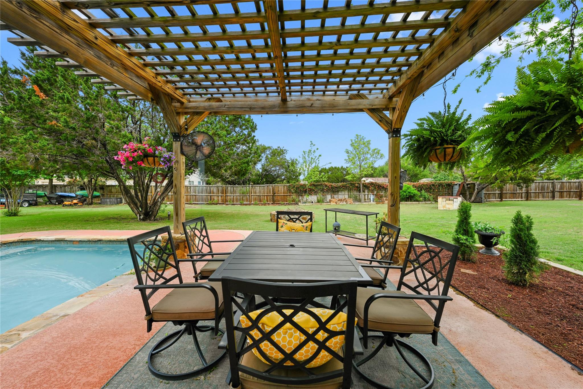 112 Hobby Horse Liberty Hill TX 78642