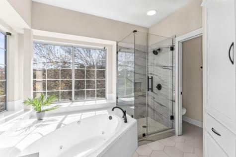 5901 Round Table Cove Austin TX 78746