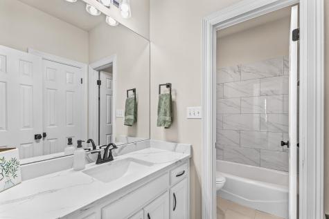 5901 Round Table Cove Austin TX 78746