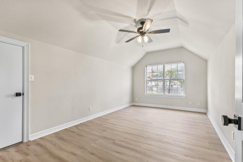 5901 Round Table Cove Austin TX 78746