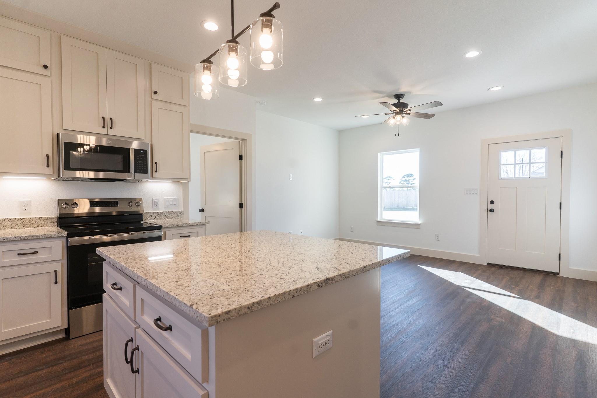 302 String Prairie Way Smithville TX 78957