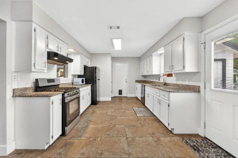 12212 Mustang Drive Buda TX 78610