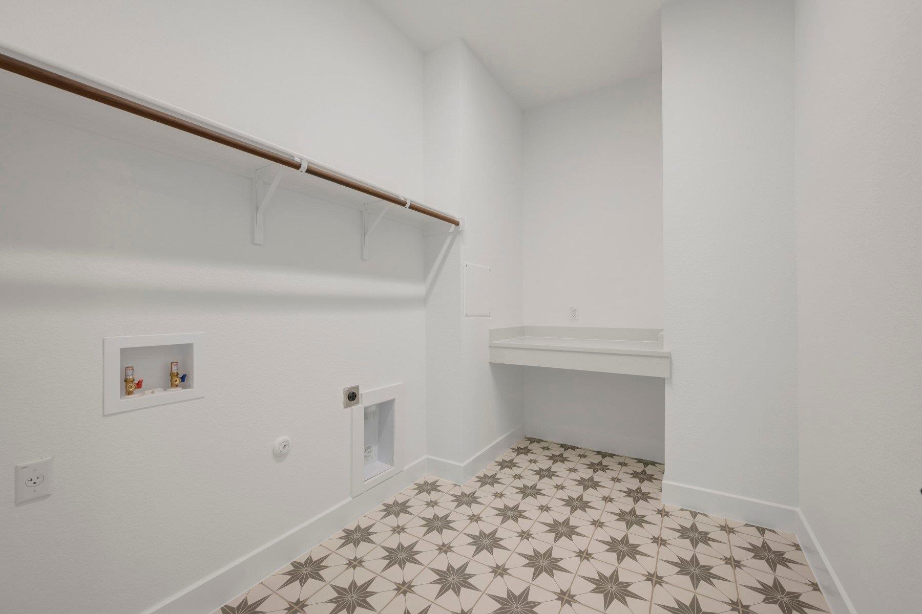 438 Rees Landing Road Spicewood TX 78669