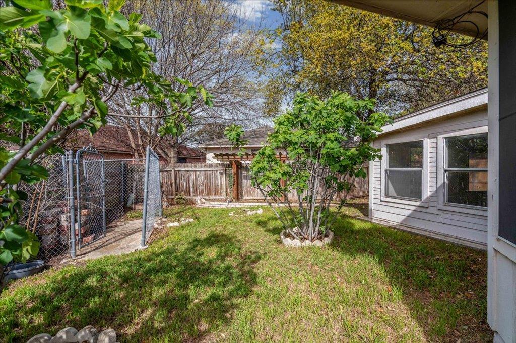 12502 Fallen Tower Lane Austin TX 78753