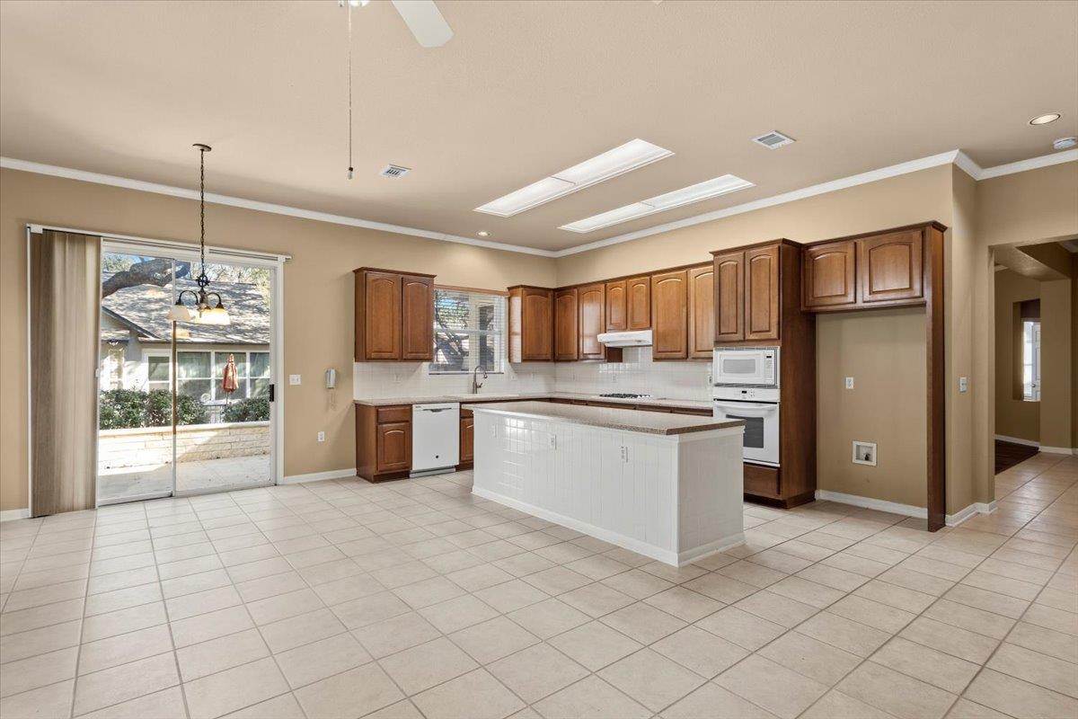 211 Whispering Wind Drive Georgetown TX 78633