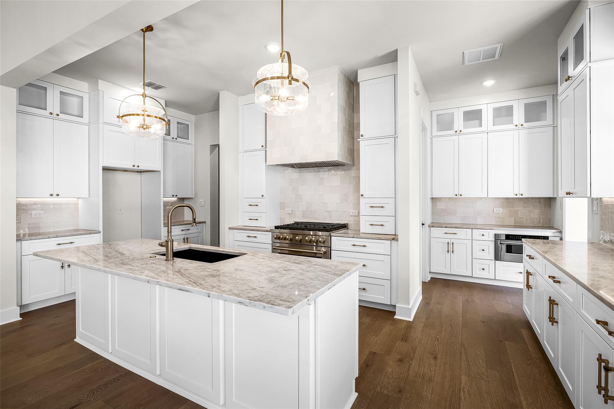 6513 Lavish Bend Jonestown TX 78645