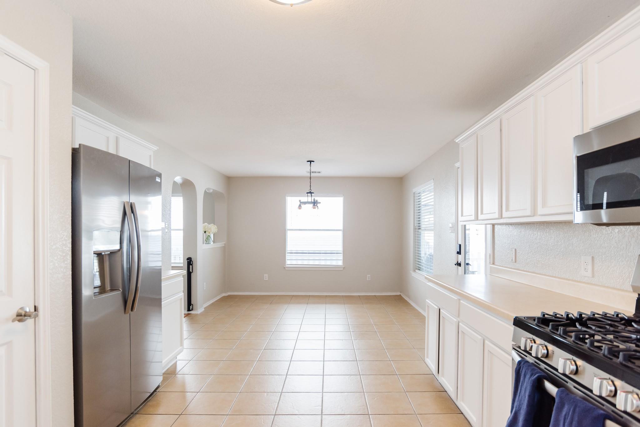 532 Sampson Kyle TX 78640