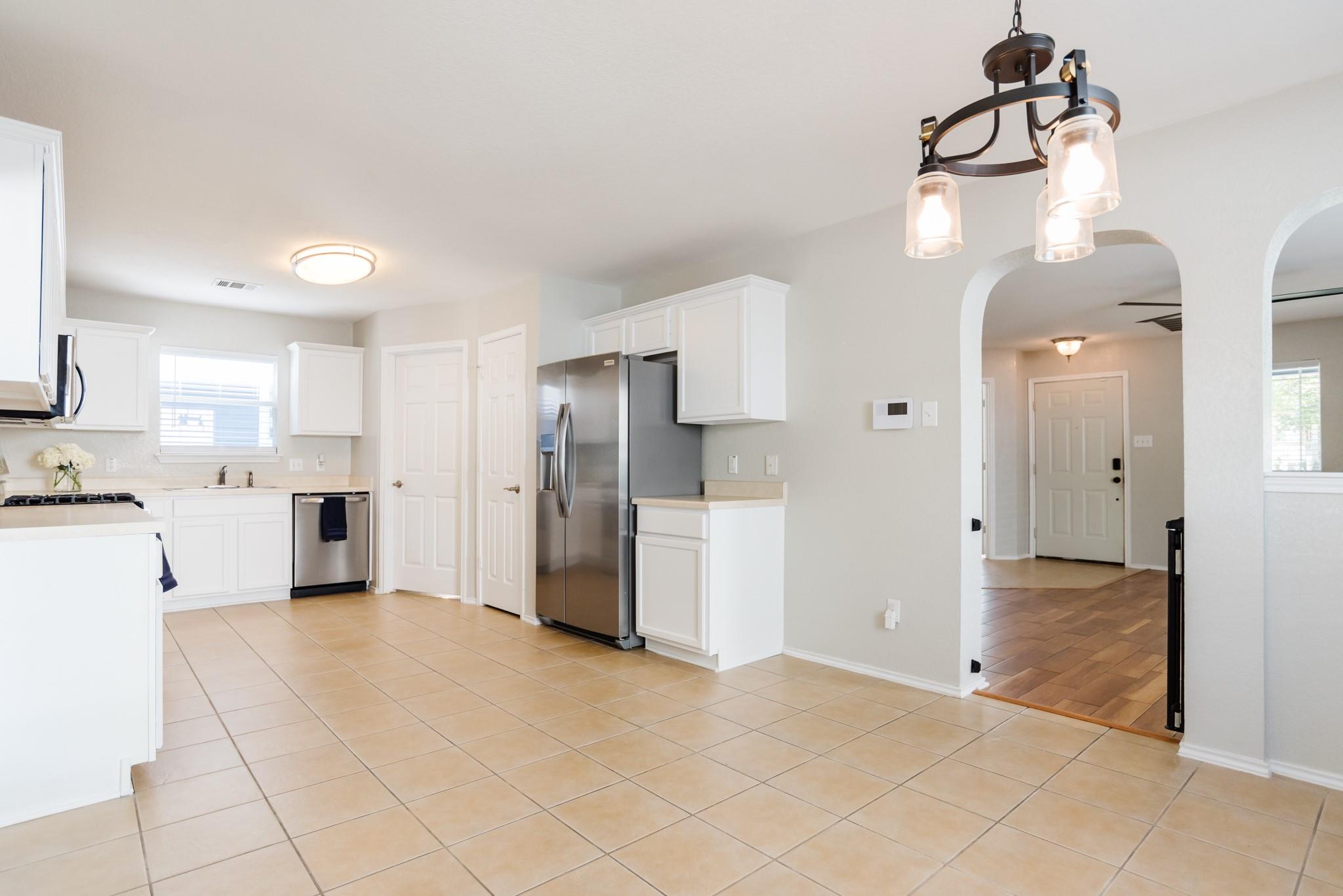 532 Sampson Kyle TX 78640