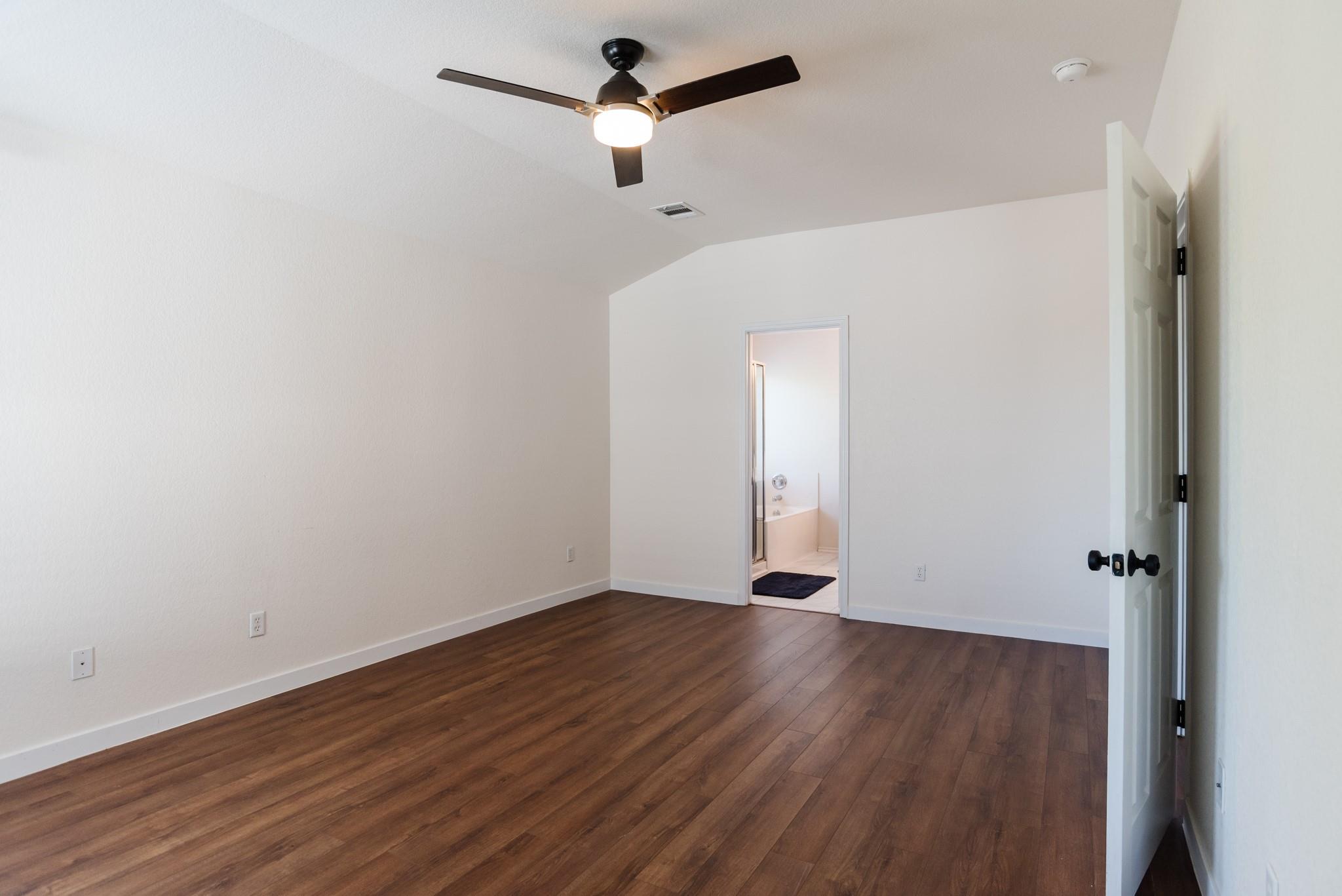 532 Sampson Kyle TX 78640