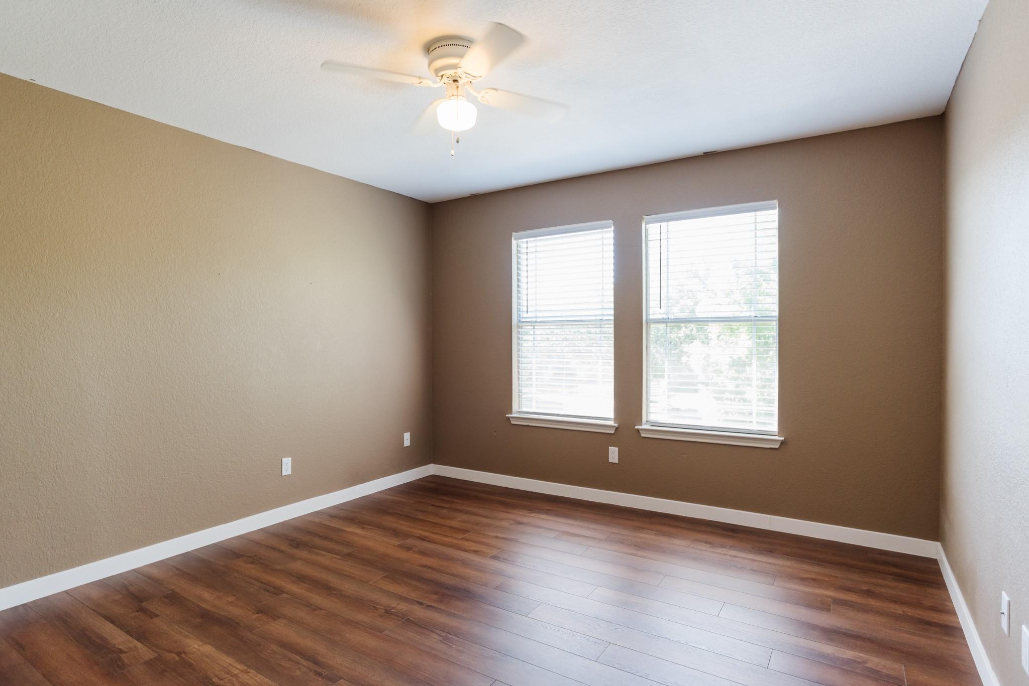 532 Sampson Kyle TX 78640