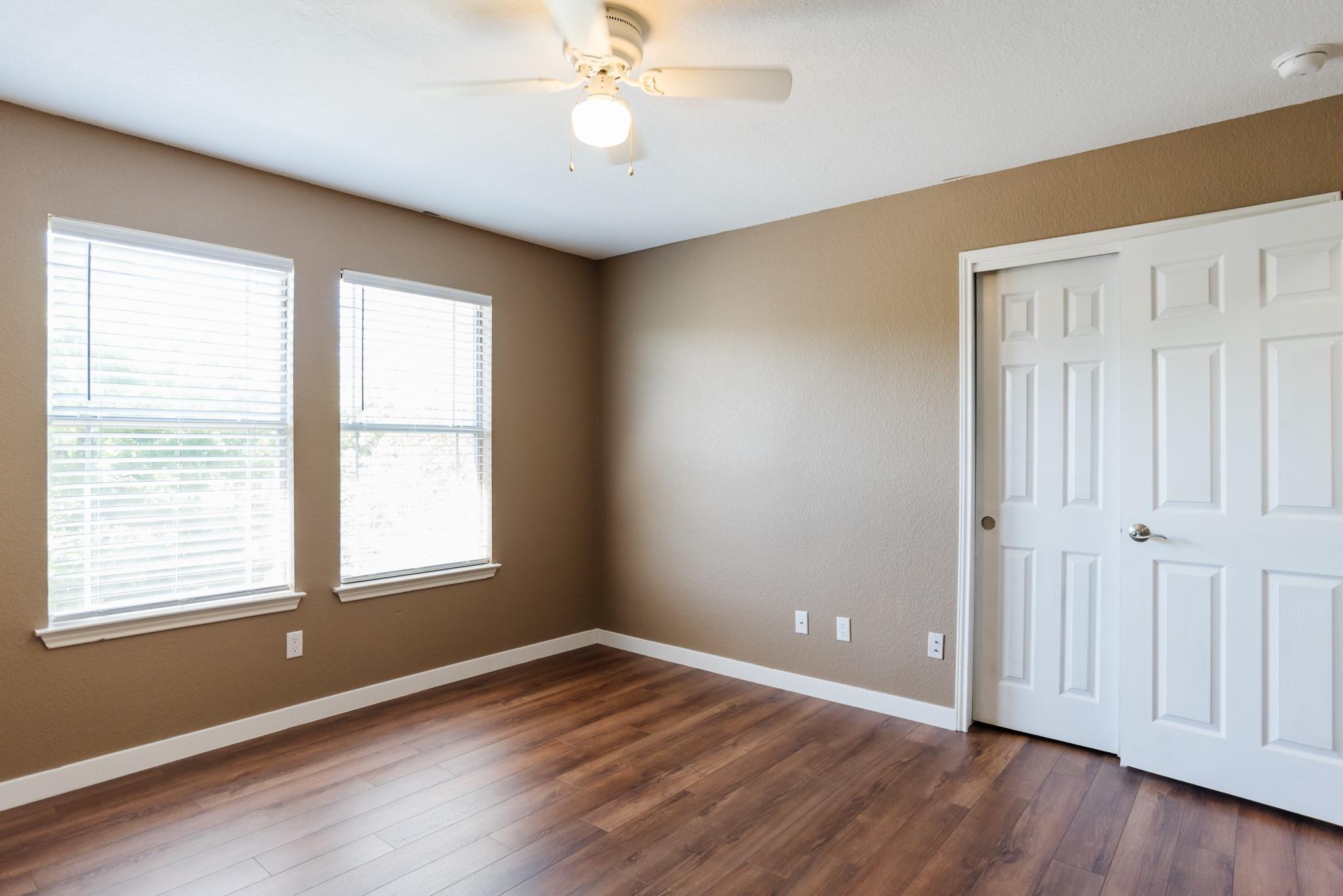 532 Sampson Kyle TX 78640