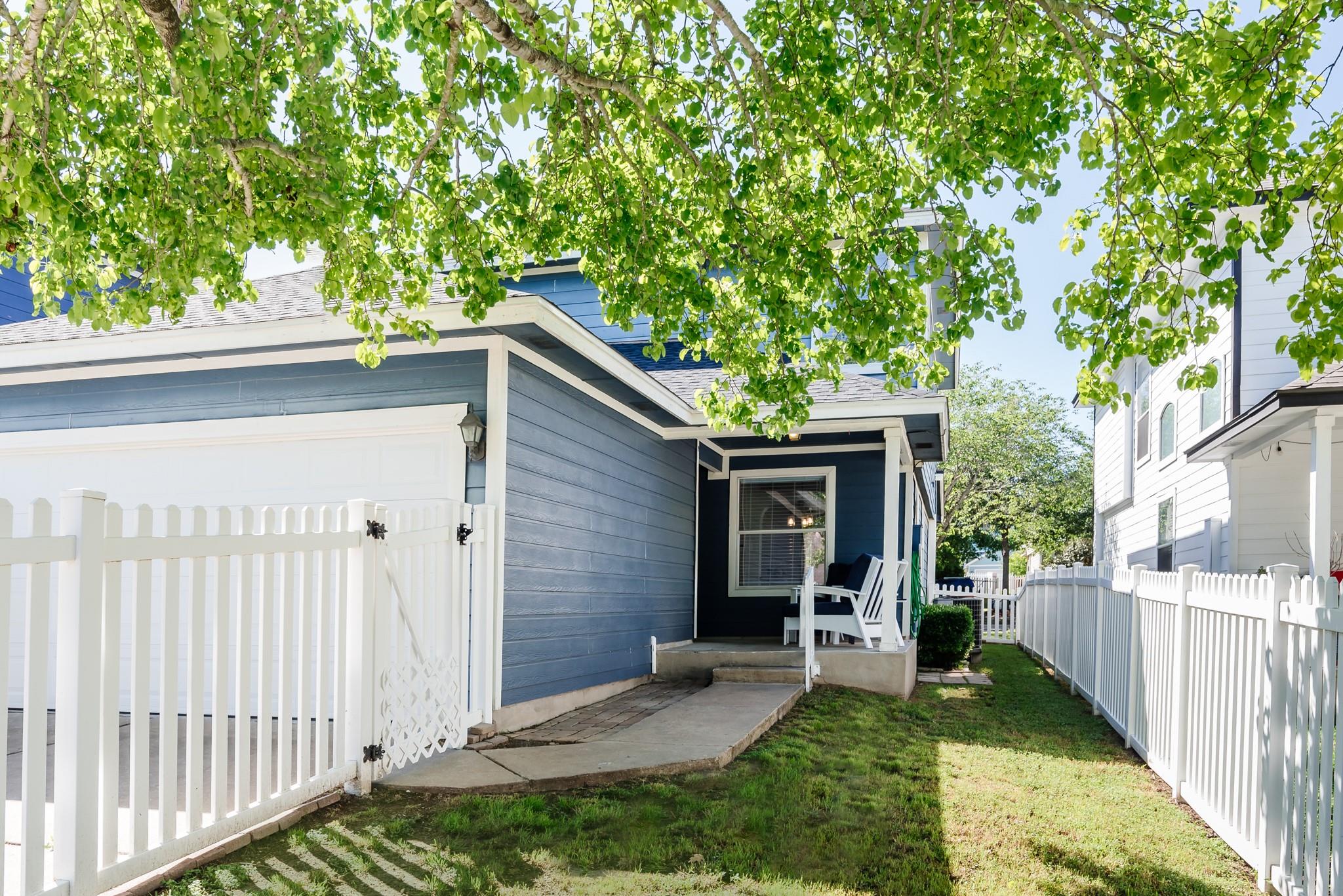 532 Sampson Kyle TX 78640