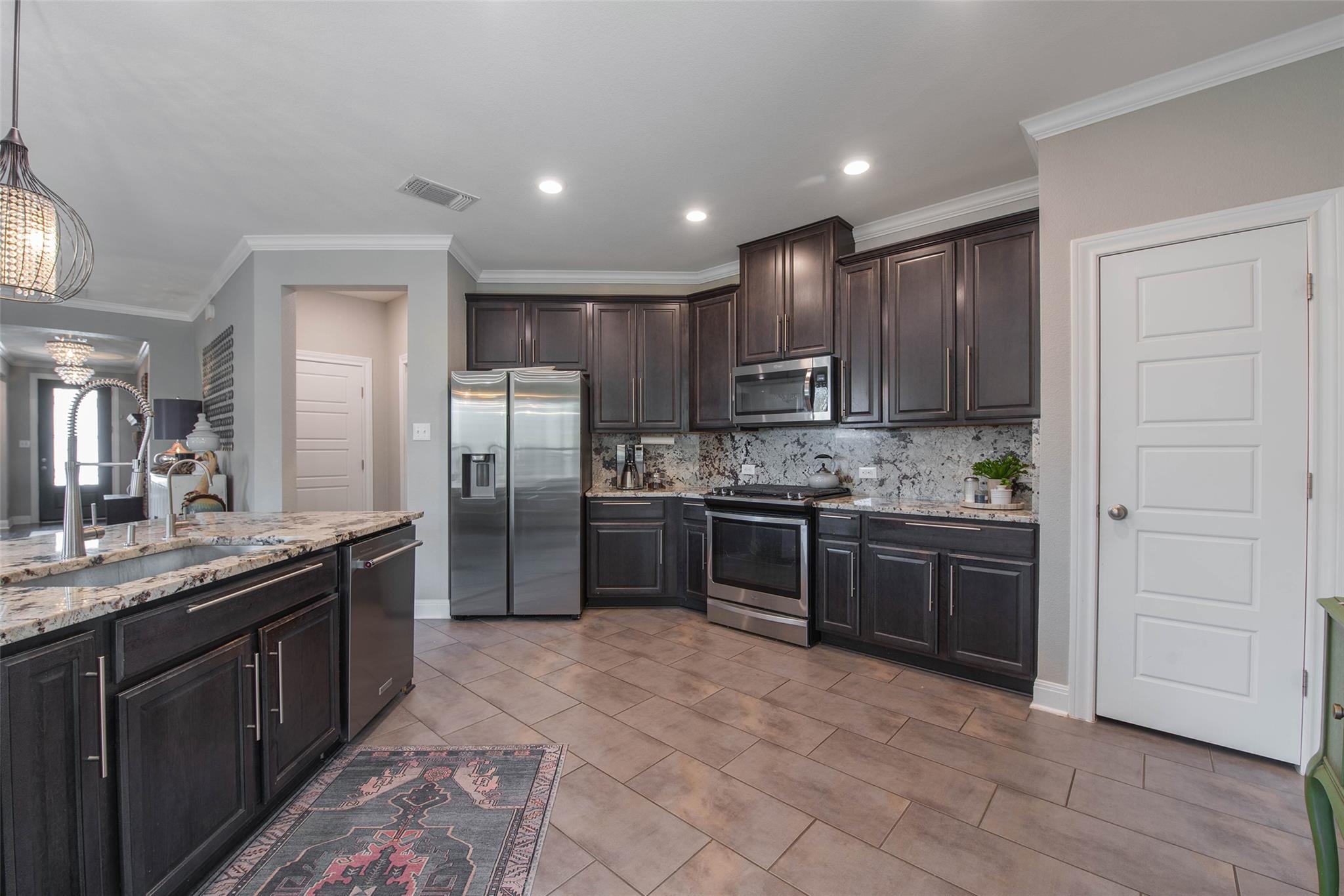 1612 Bovina Drive Leander TX 78641