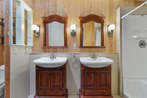 117 Lake View Drive Spicewood TX 78669