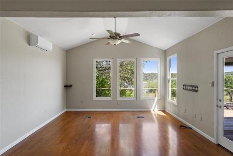 117 Lake View Drive Spicewood TX 78669