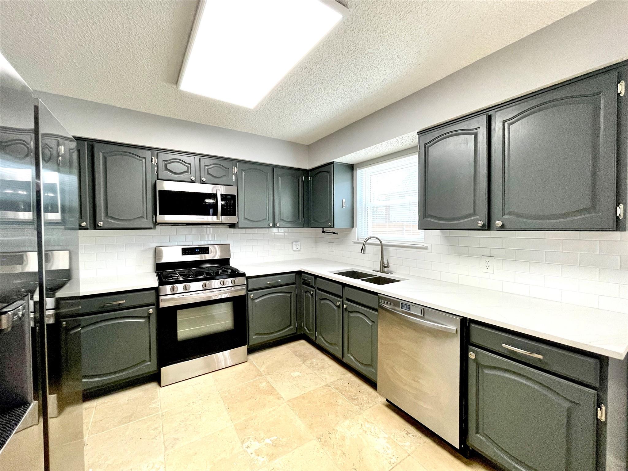 13242 Kerrville Folkway Austin TX 78729