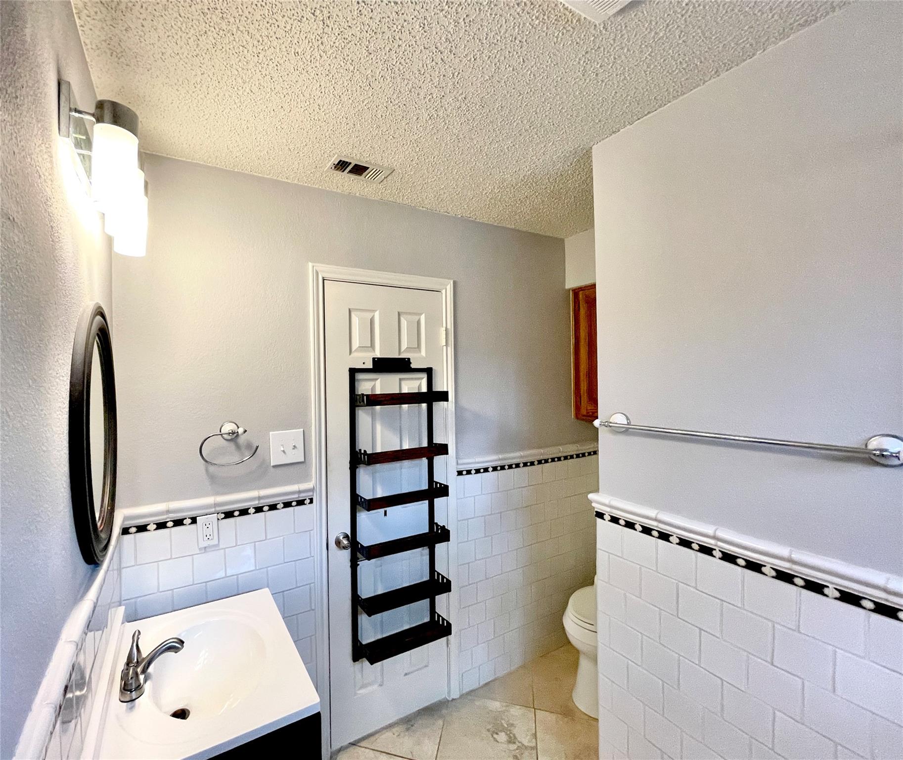 13242 Kerrville Folkway Austin TX 78729