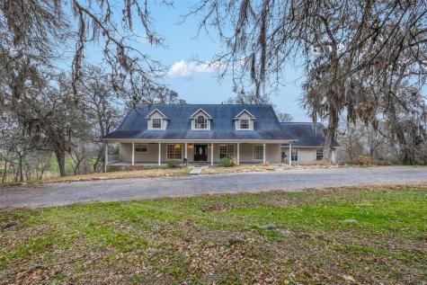 601 Country Club Court La Grange TX 78945