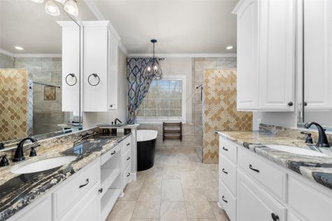 601 Country Club Court La Grange TX 78945