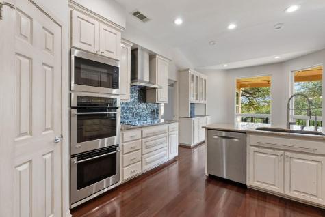 112 Spellbrook Lane Lakeway TX 78734