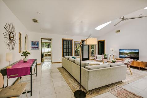 504 Powell Circle Austin TX 78704