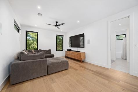 1004 Audrey Court Austin TX 78704