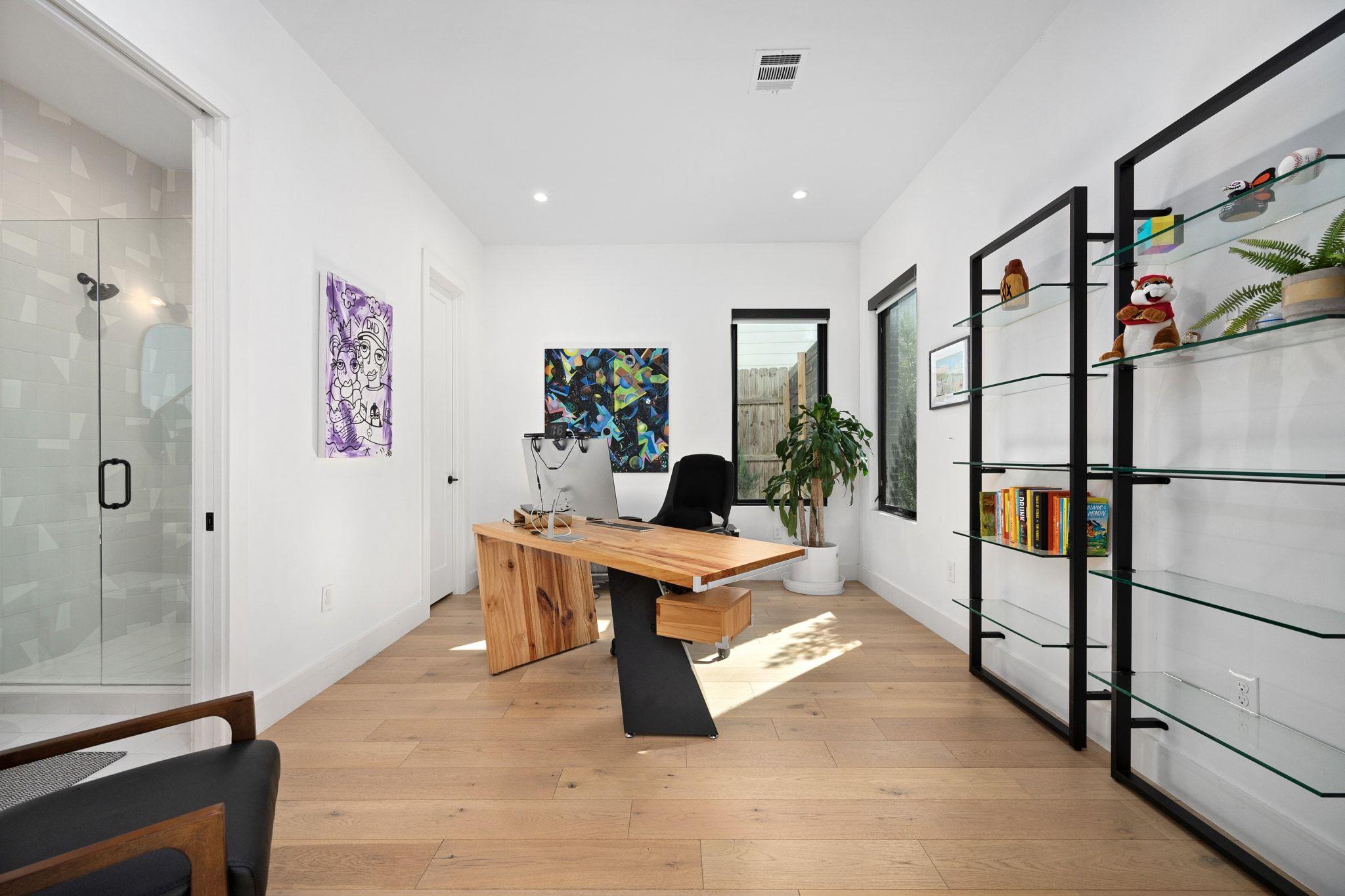 1004 Audrey Court Austin TX 78704