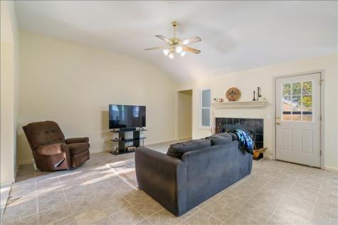 319 Clarks Way Hutto TX 78634