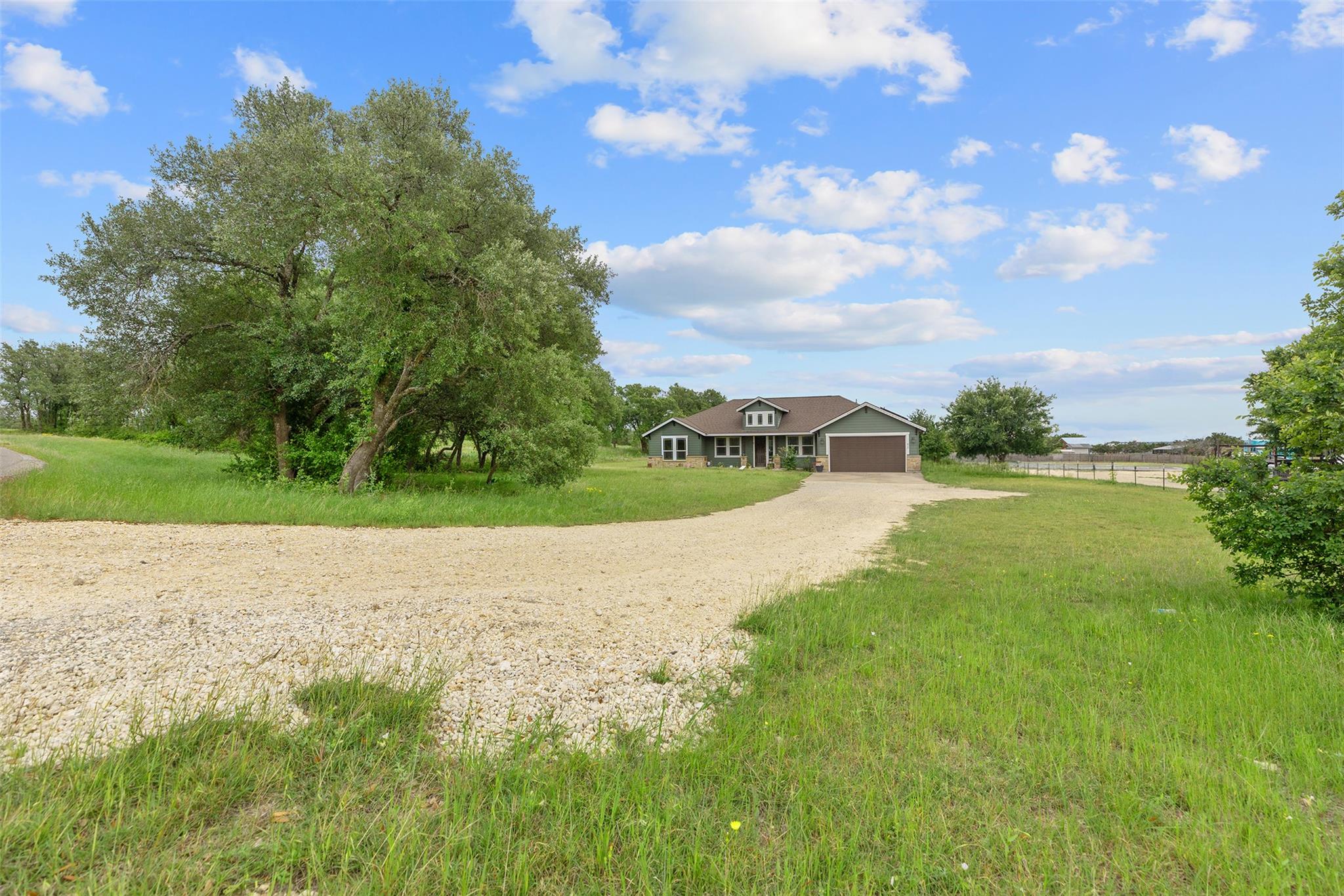 85 County Road 219 Florence TX 76527