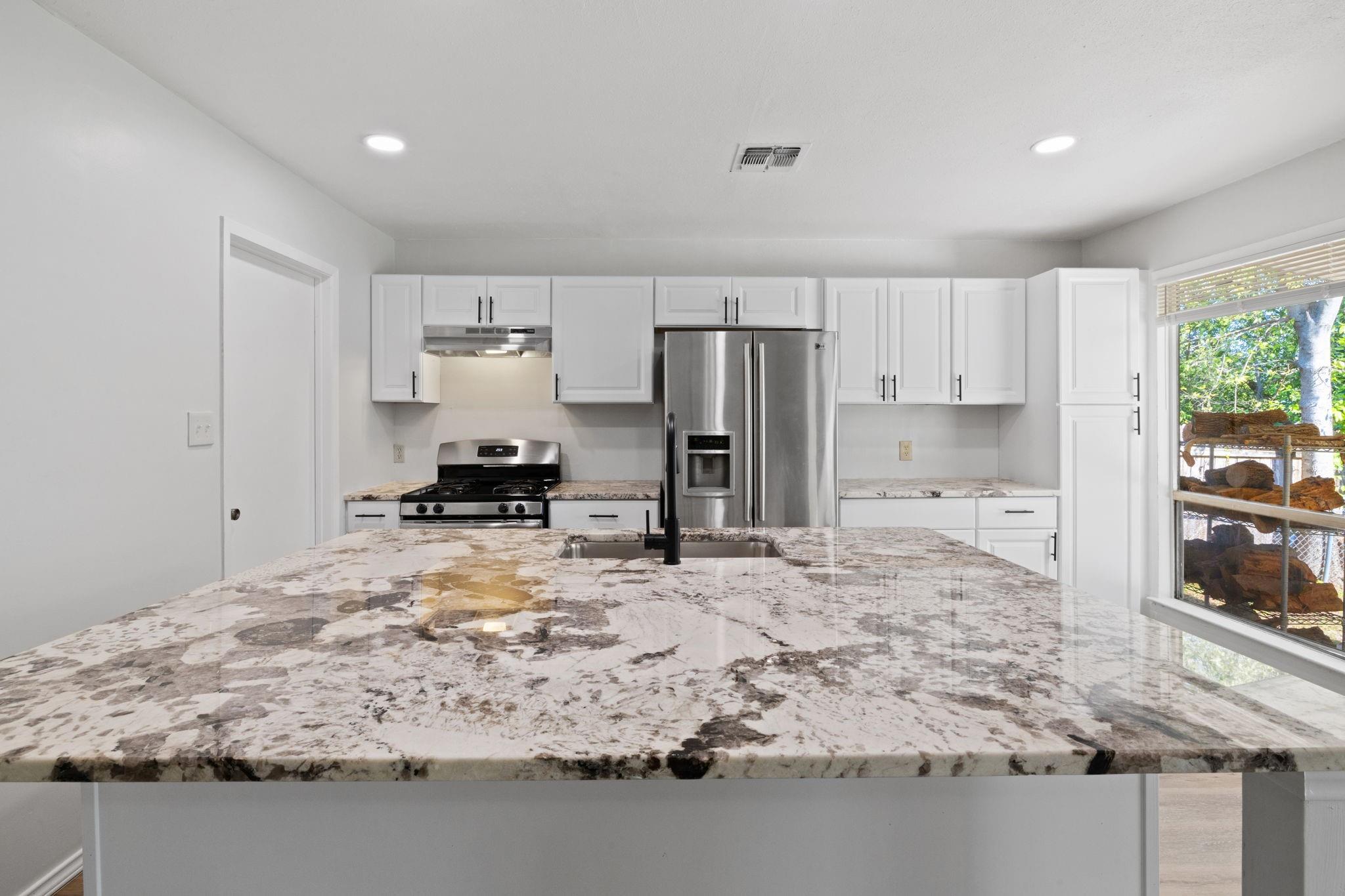 10001 Woodglen Drive Austin TX 78753