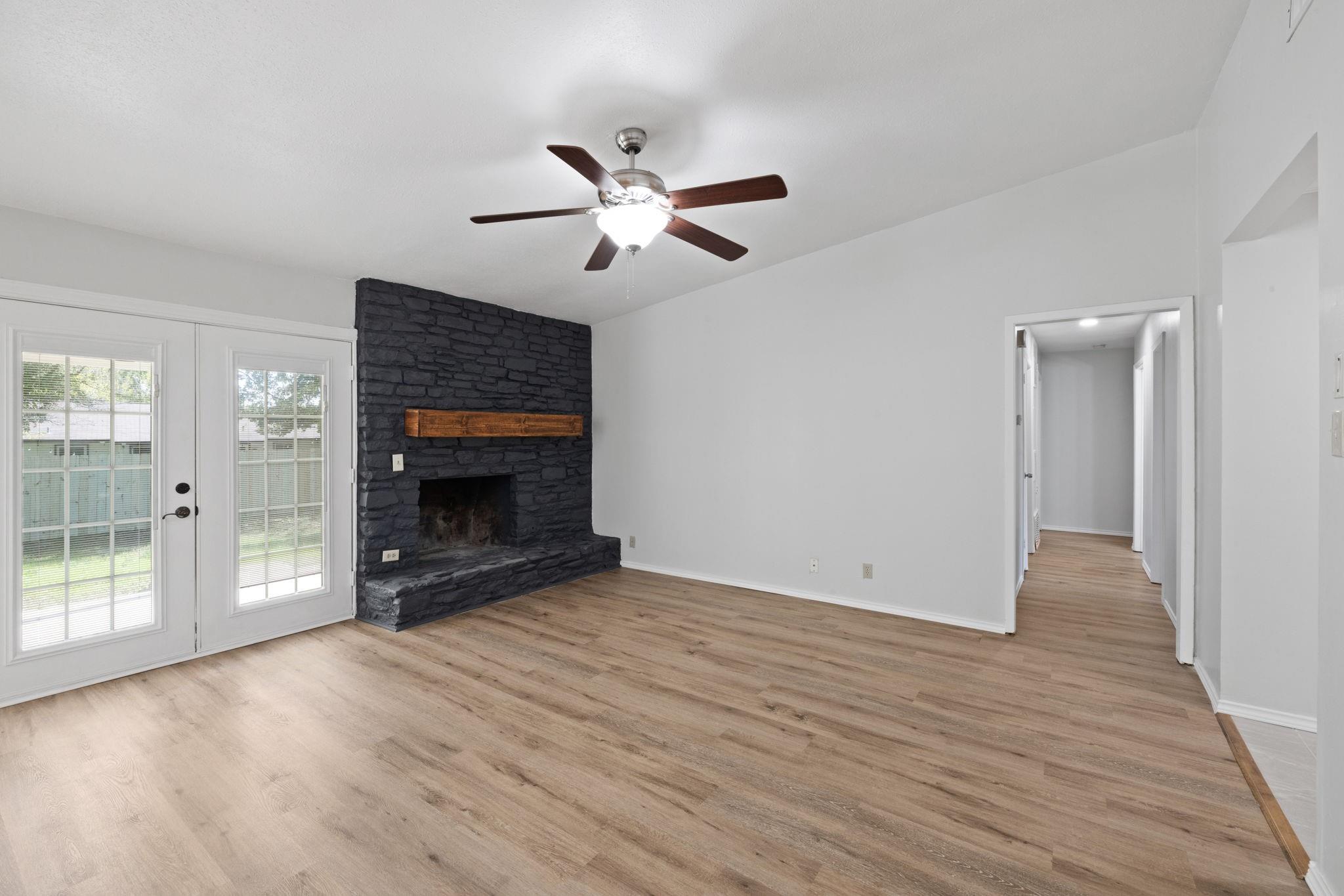 10001 Woodglen Drive Austin TX 78753