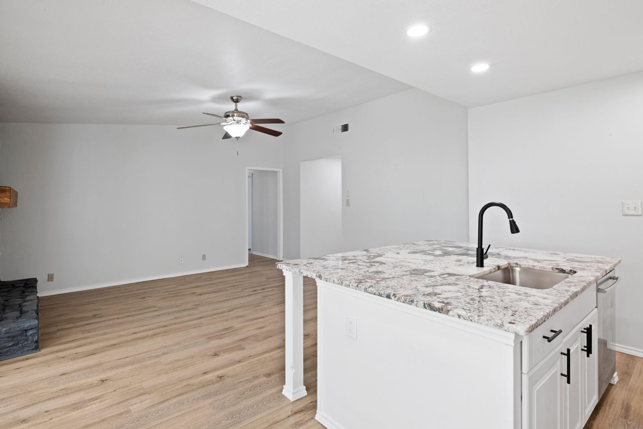 10001 Woodglen Drive Austin TX 78753