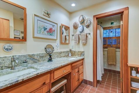 300 Deer Lake Estates Wimberley TX 78676