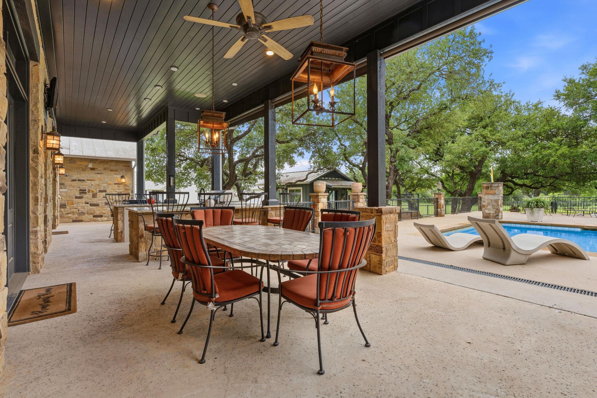 1550 Trebled Waters Trail Driftwood TX 78619