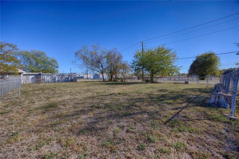 507 South Street Schulenburg TX 78956