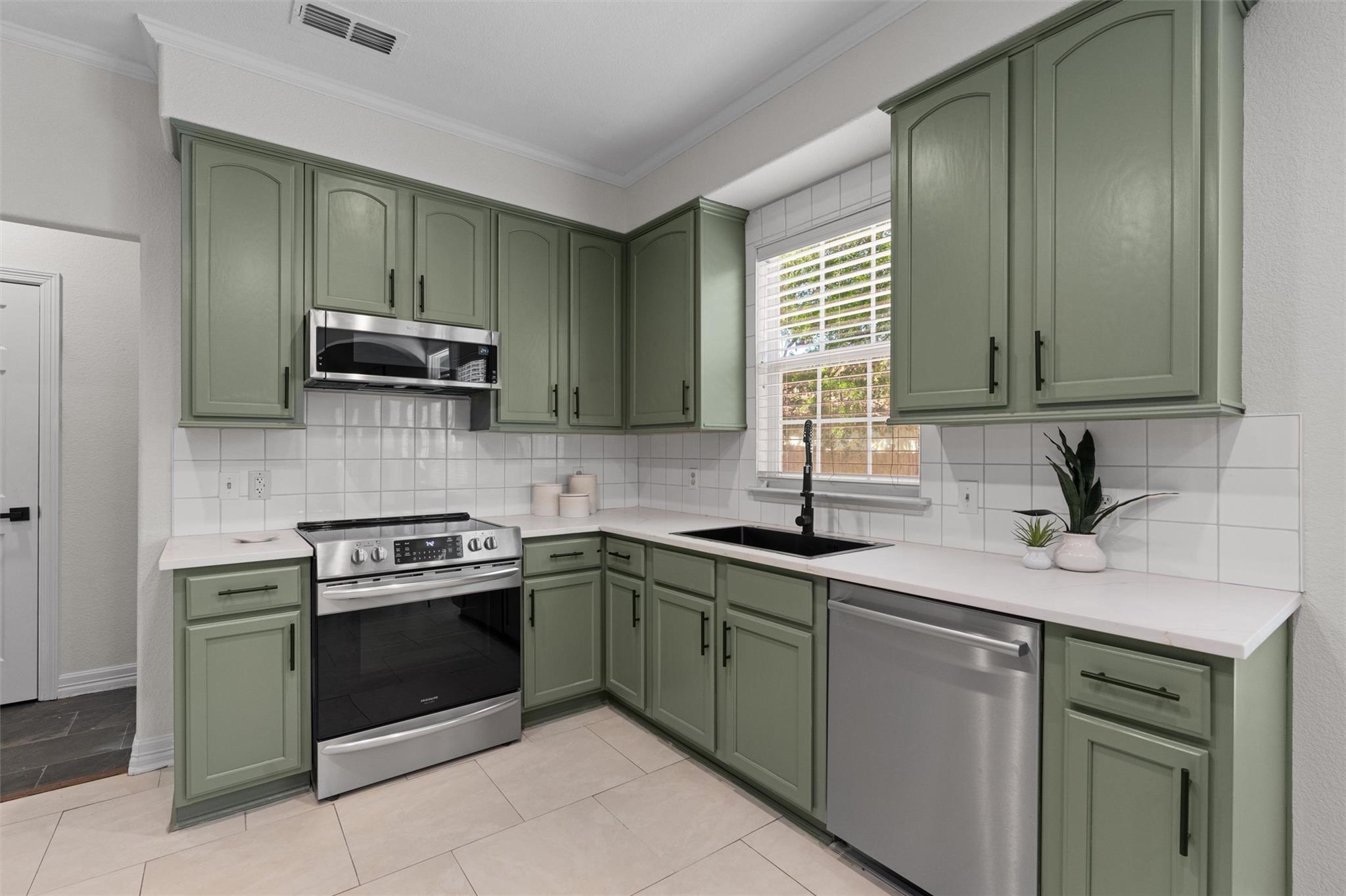 312 Country Club Drive La Grange TX 78945