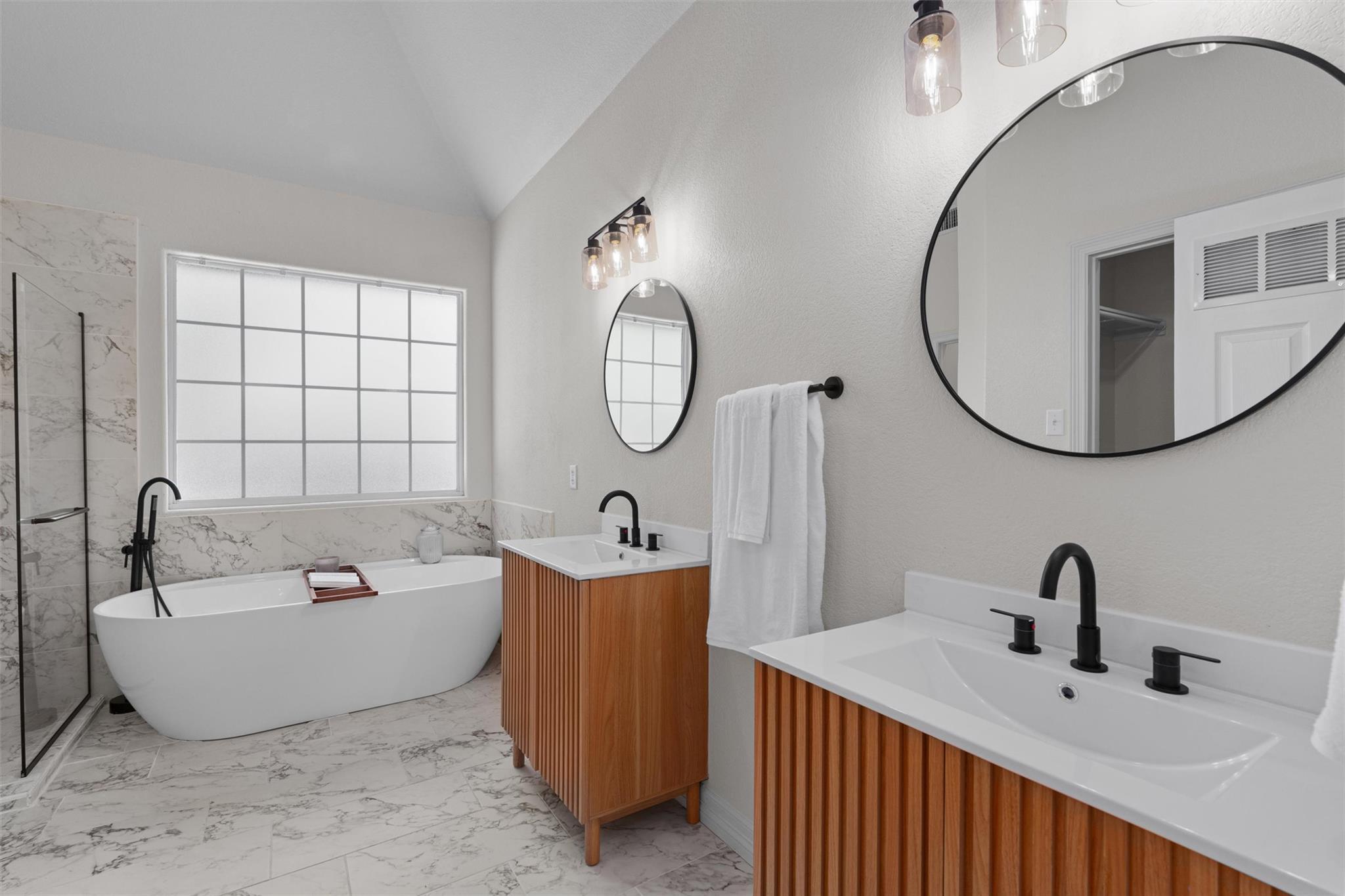 312 Country Club Drive La Grange TX 78945