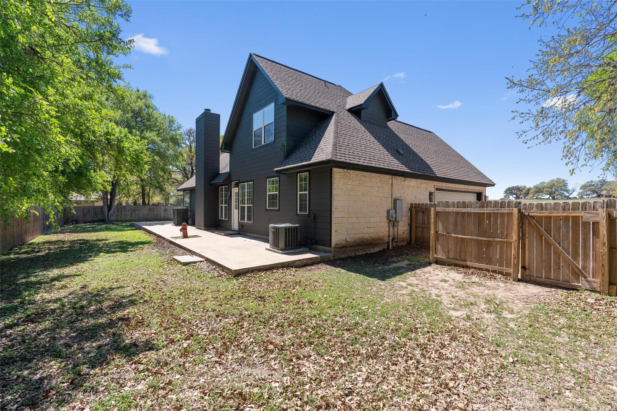 312 Country Club Drive La Grange TX 78945