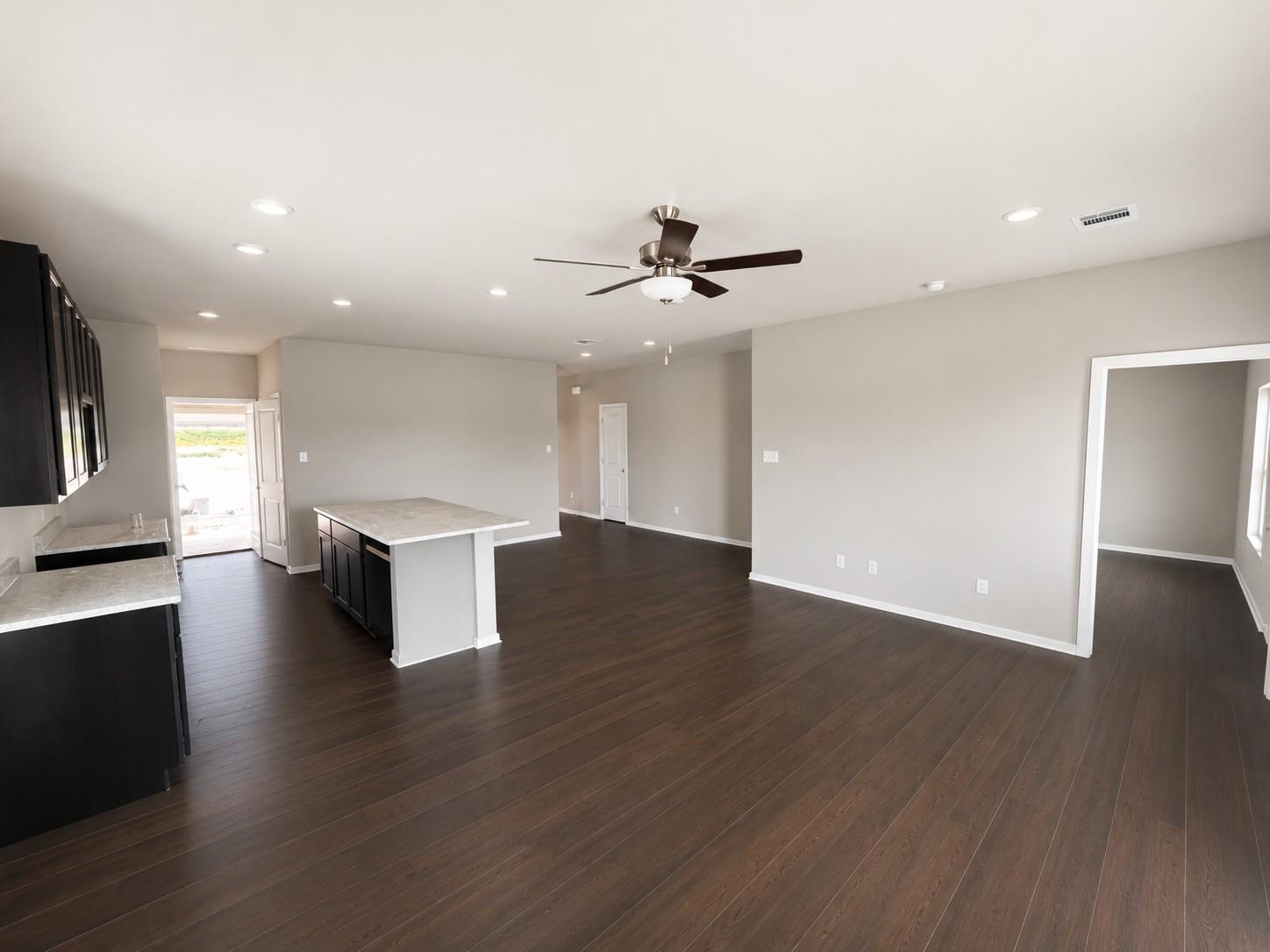 160 Wind Hill Jarrell TX 76537