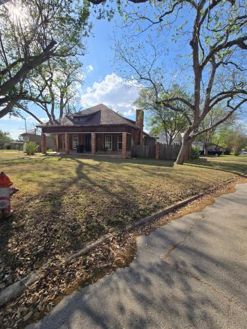 501 Green Street Rockdale TX 76567