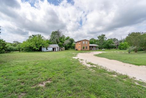 684 Indian Oaks Liberty Hill TX 78642