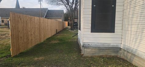 420 W 6th Street Taylor TX 76574